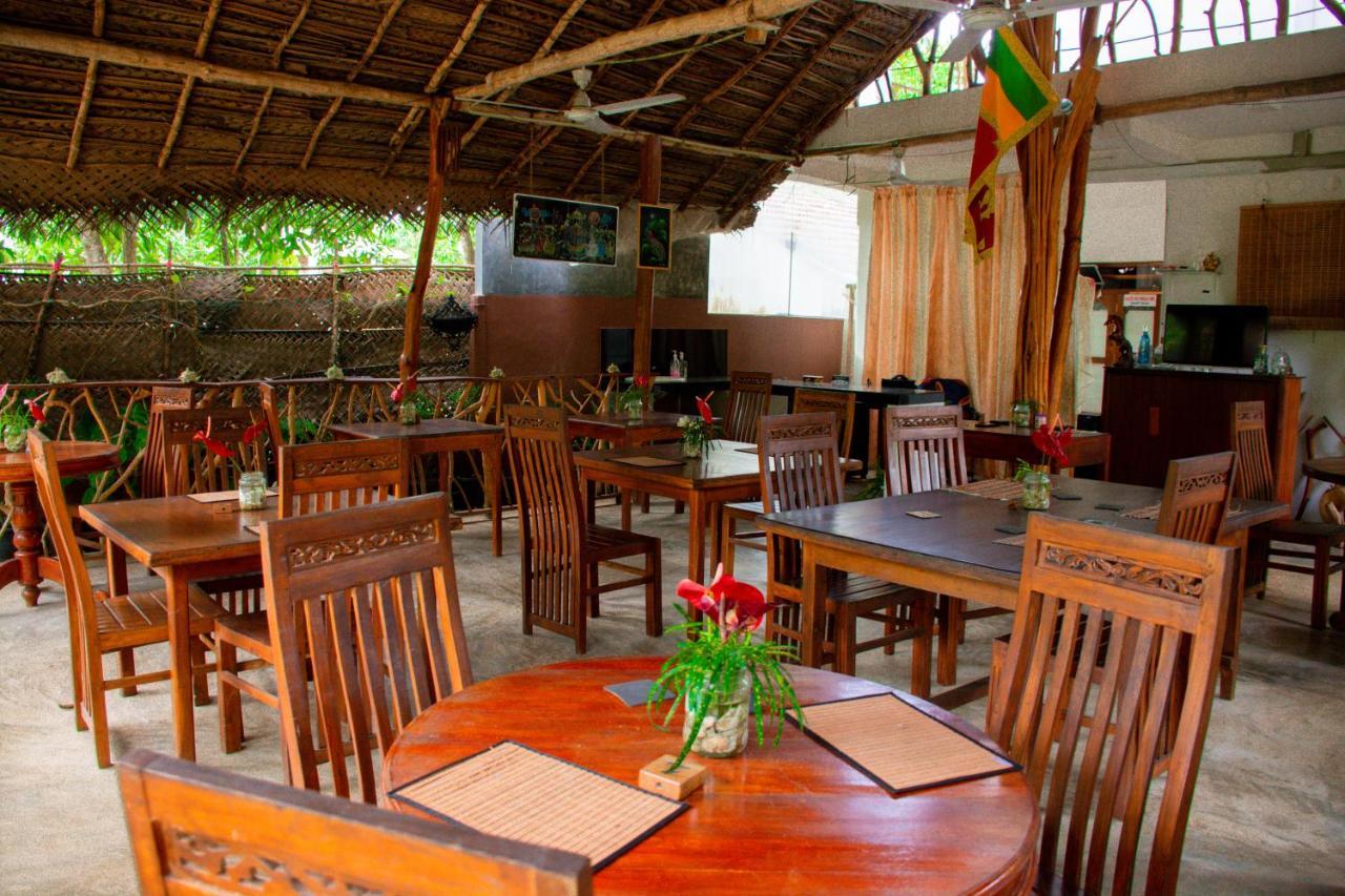 Hotel Turtle Paradise Tangalle Exterior foto